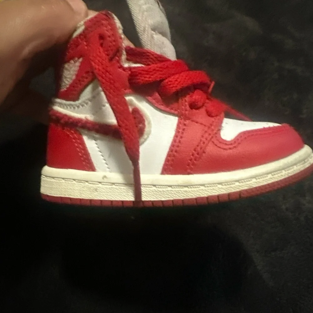 Nike Kids Red and White Sneakers‎